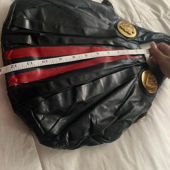 Gucci Black and Red Shoulder Bag with Gold Accents - Picture 10 of 10